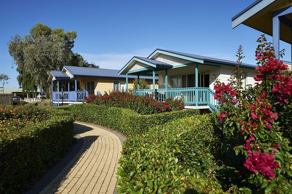 The Retreat West Beach Parks Adelaide Exterior photo